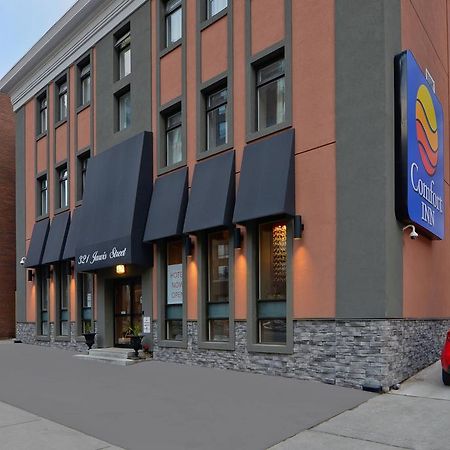 Comfort Inn Toronto City Centre Exterior photo